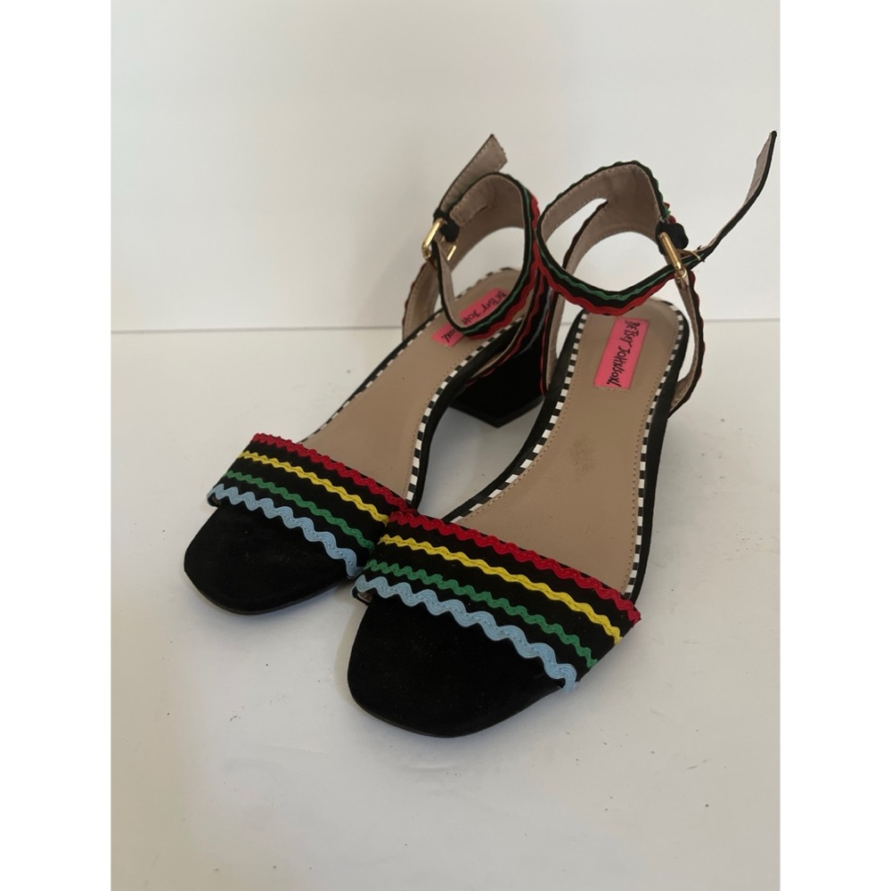 Betsy Johnson Farrah Sandals Women’s Size 7